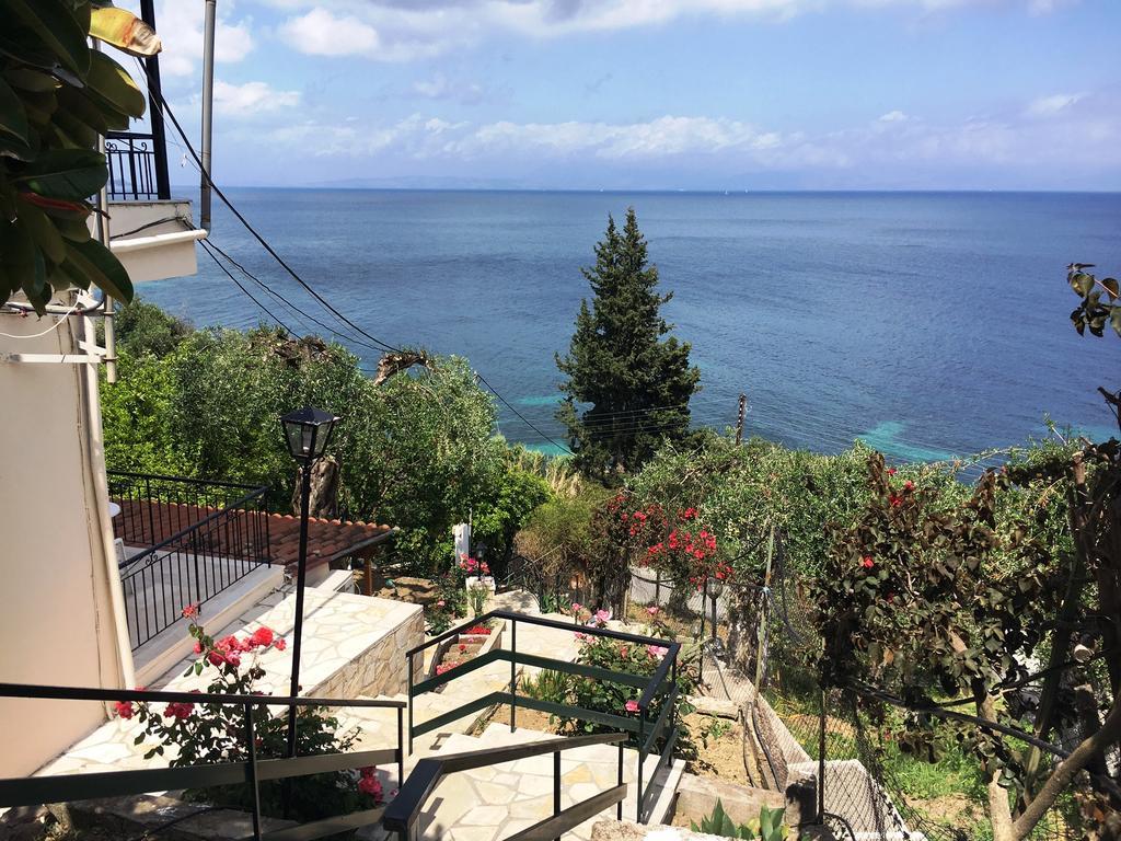 Casa Dei Venti - Sea View Apartments - 100M From The Beach Бенитсес Экстерьер фото